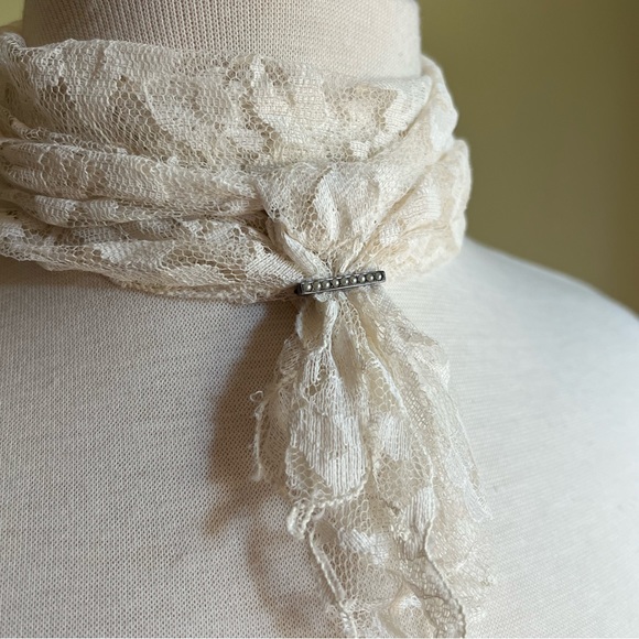 Seed Pearl Bar Pin, Miniature Lingerie Pin, Lace Pin, Signed - Picture 7 of 13